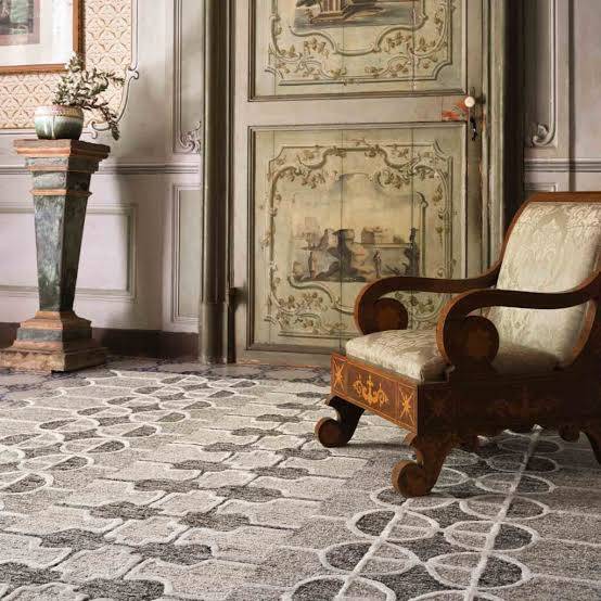 Hand-Tufted vs Hand-Knotted Carpets for Dubai Villas